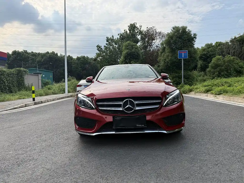 Mercedes-Benz C-Class — миниатюра 2