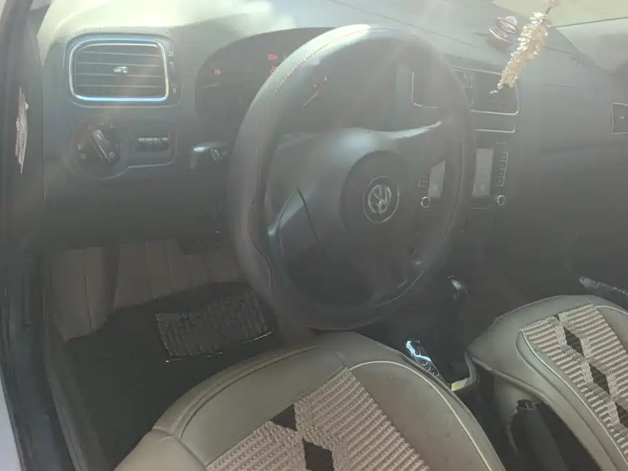 Volkswagen Polo — миниатюра 12