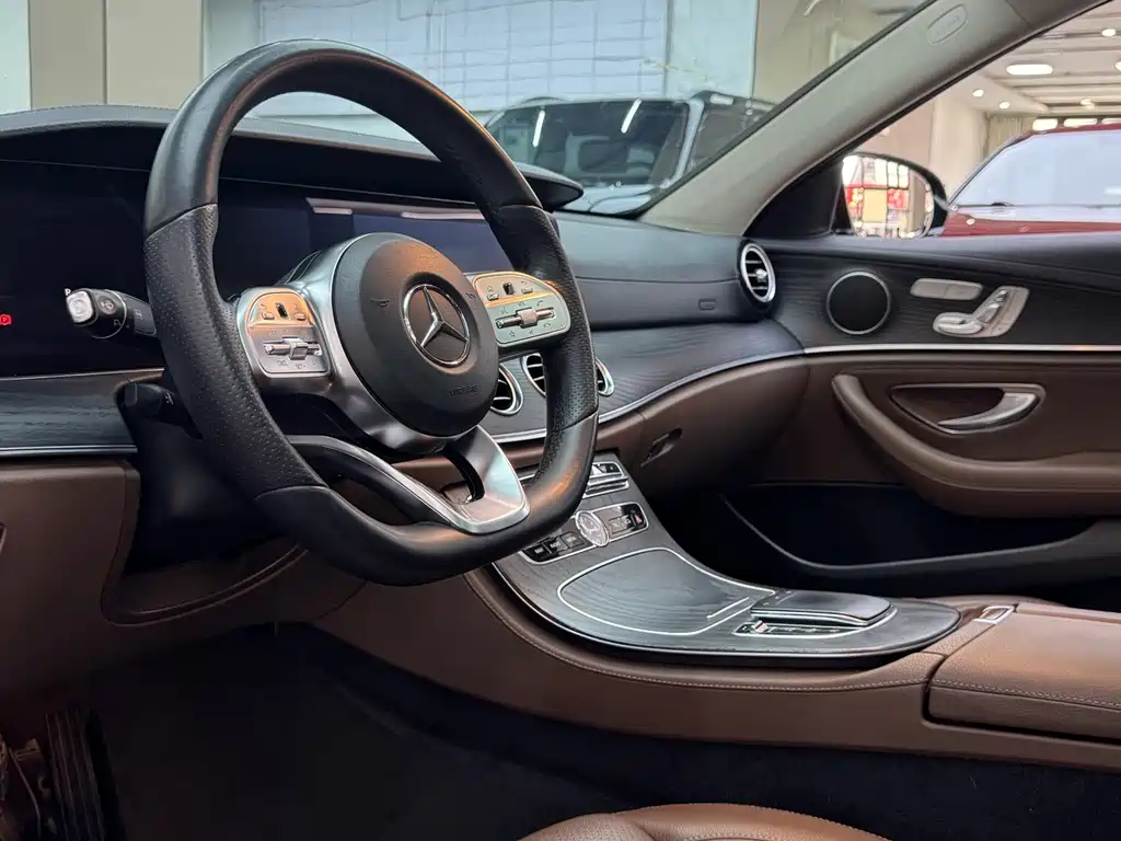 Mercedes-Benz E-Class E 2019 E 300 L Sport Fashion