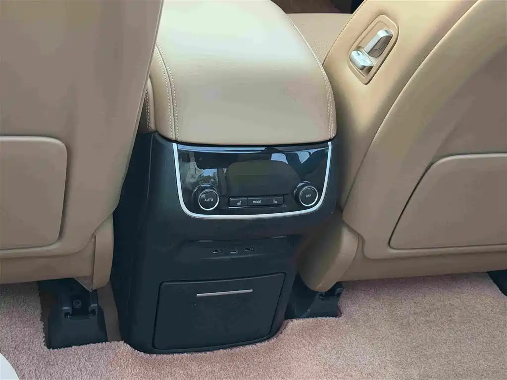 Li Auto Li ONE — миниатюра 16