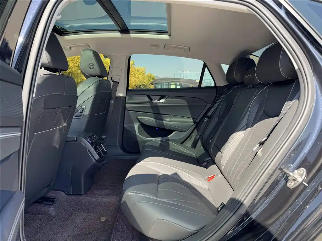 Volkswagen Passat — миниатюра 15