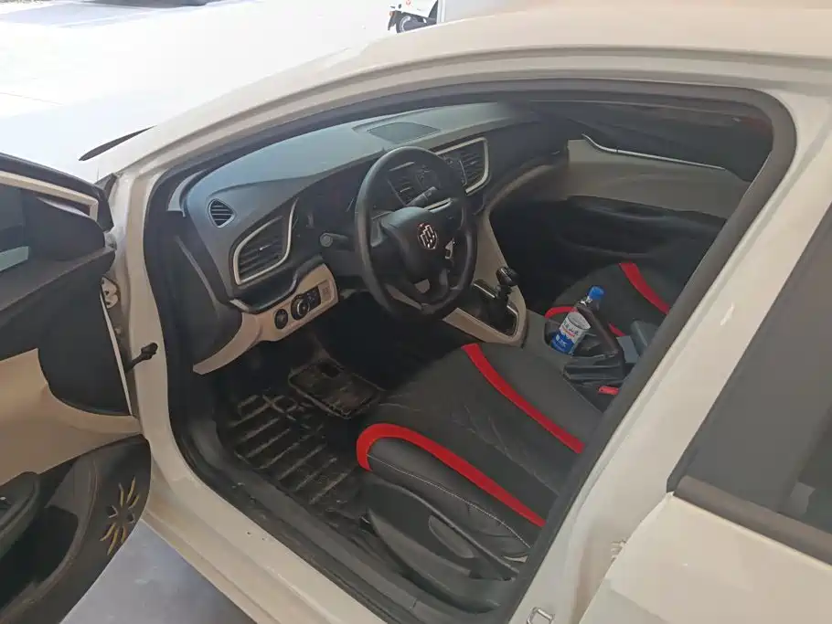 Buick Excelle — миниатюра 9