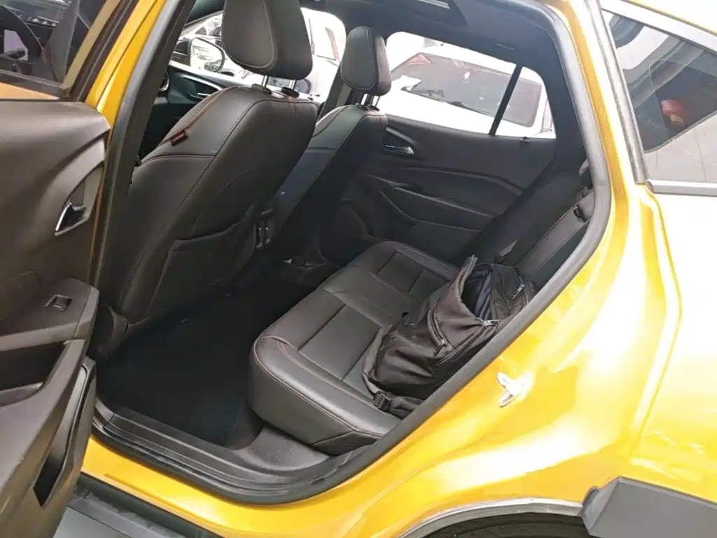 Chevrolet Seeker — миниатюра 17
