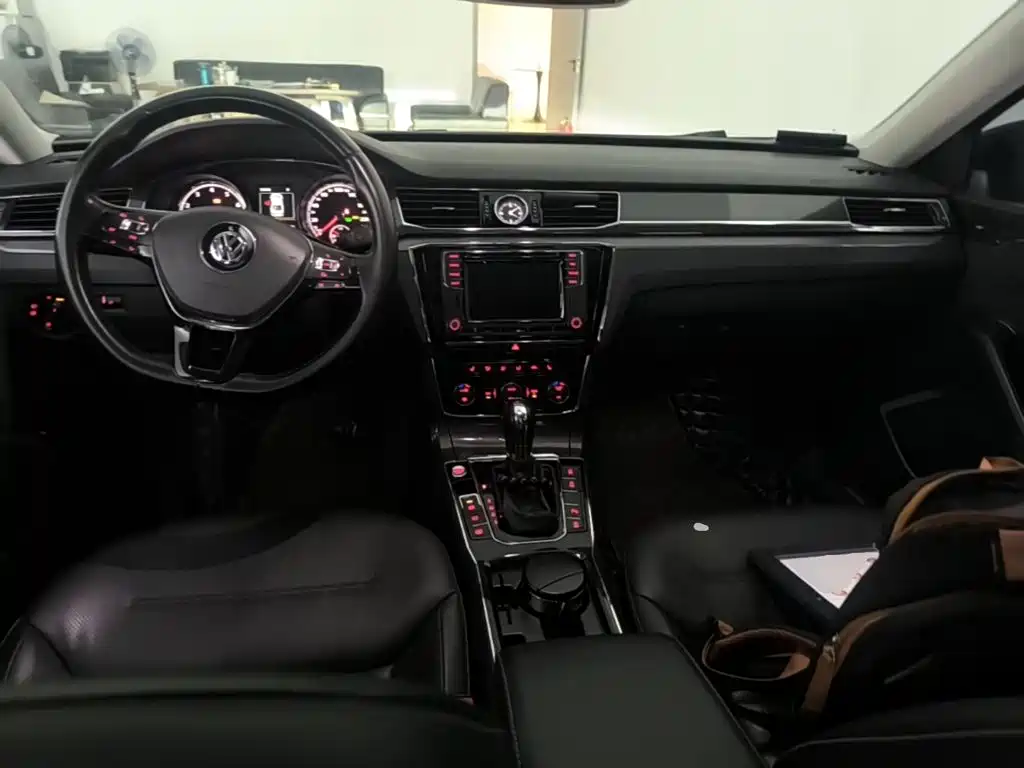 Volkswagen Passat — миниатюра 10