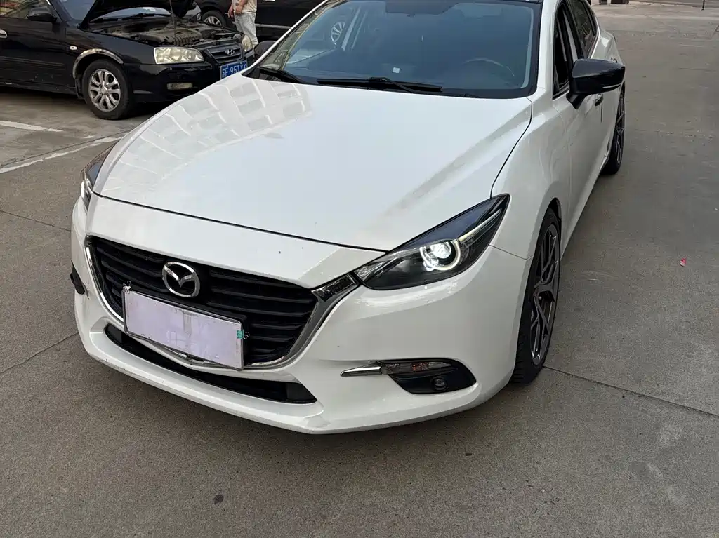 Mazda 3 Axela 2018