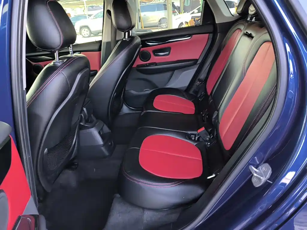 BMW 2 Series Active Tourer — миниатюра 17