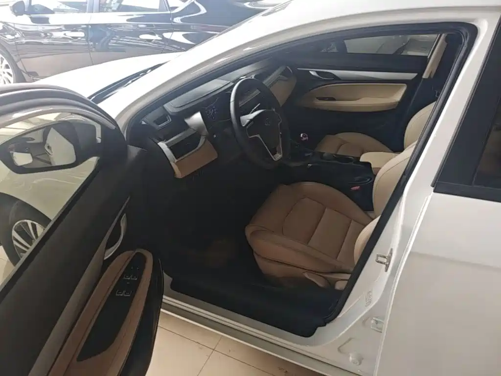 Geely Emgrand — миниатюра 16