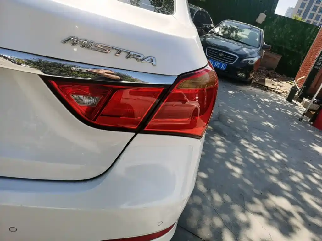 Hyundai Mistra — миниатюра 8