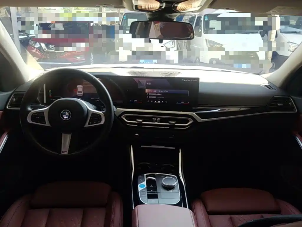 BMW i3 2024 eDrive 35 L