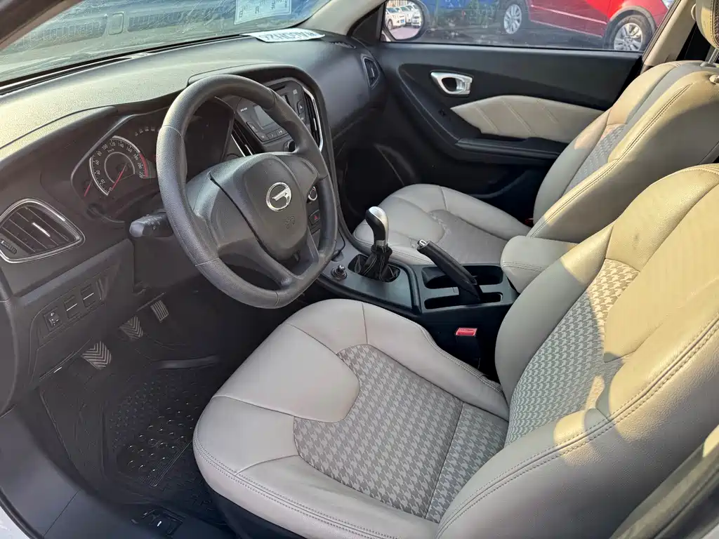 GAC TRUMPCHI GA3S VISION