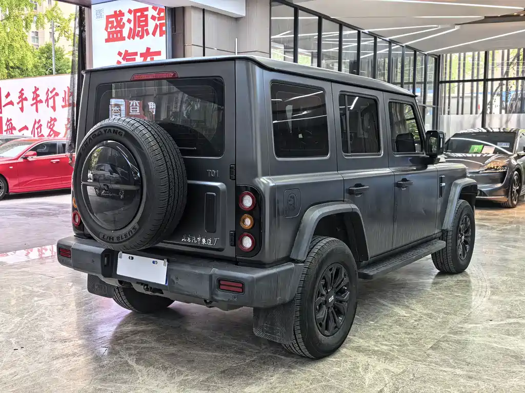 212 212 T01 — миниатюра 7