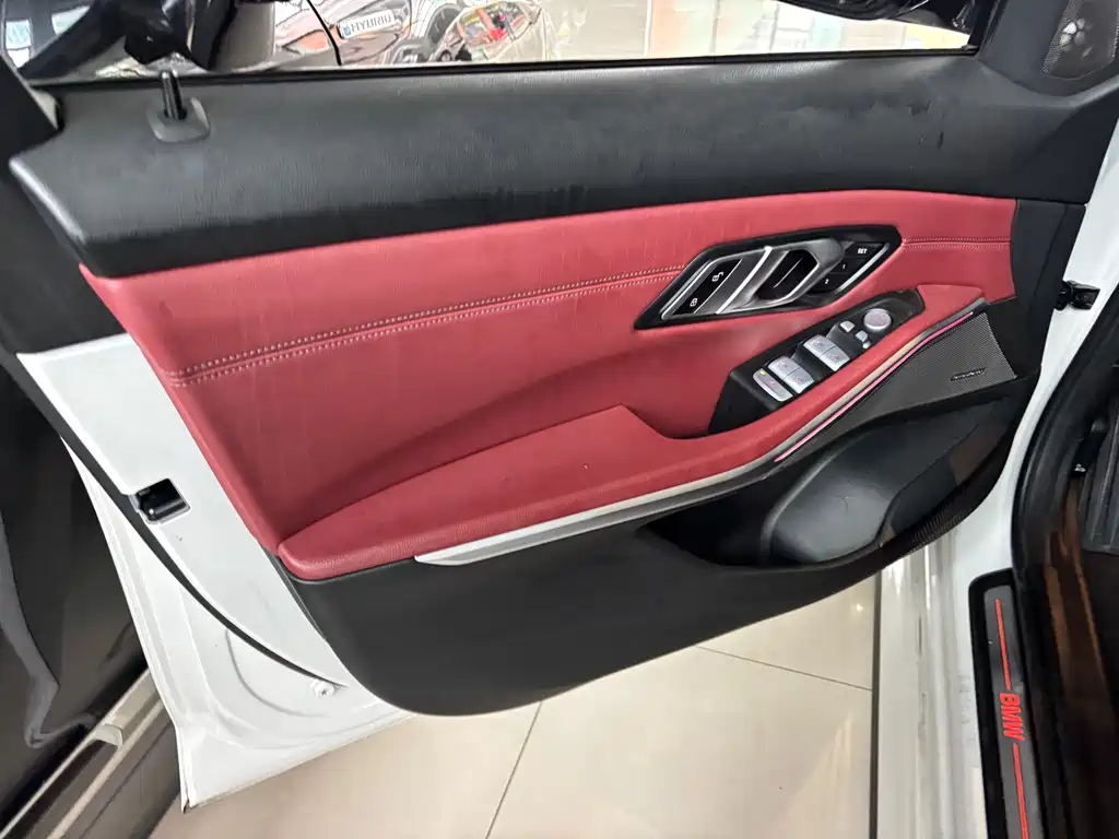 BMW i3 2023 eDrive 40 L