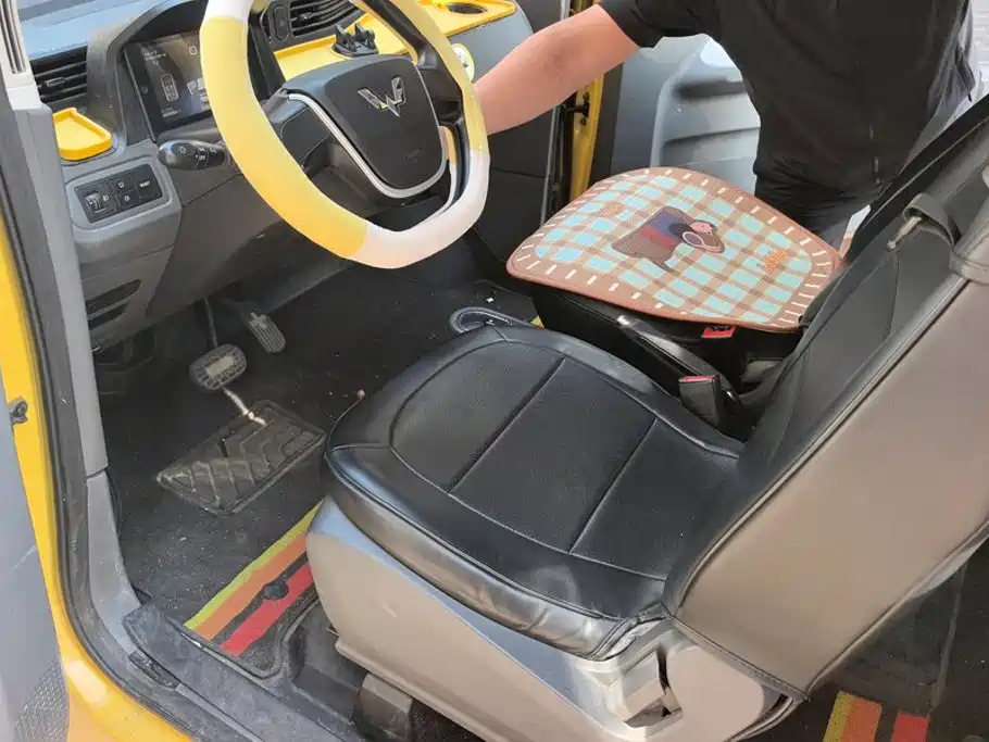 Wuling MINIEV — миниатюра 9