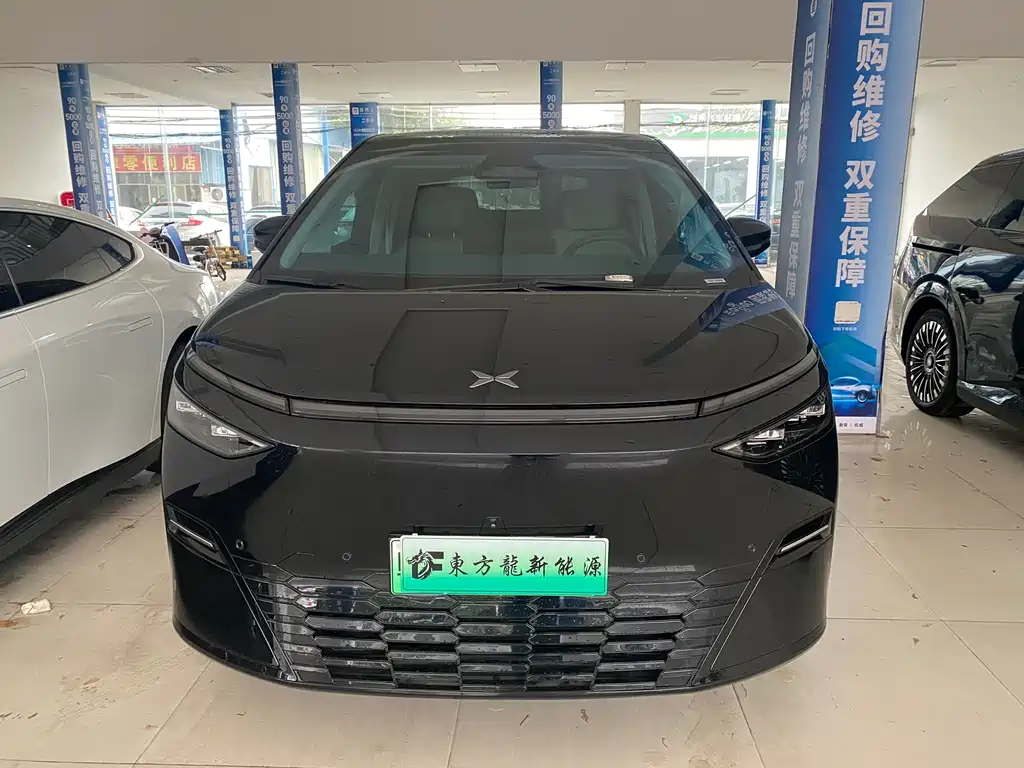 XPeng X9 2025