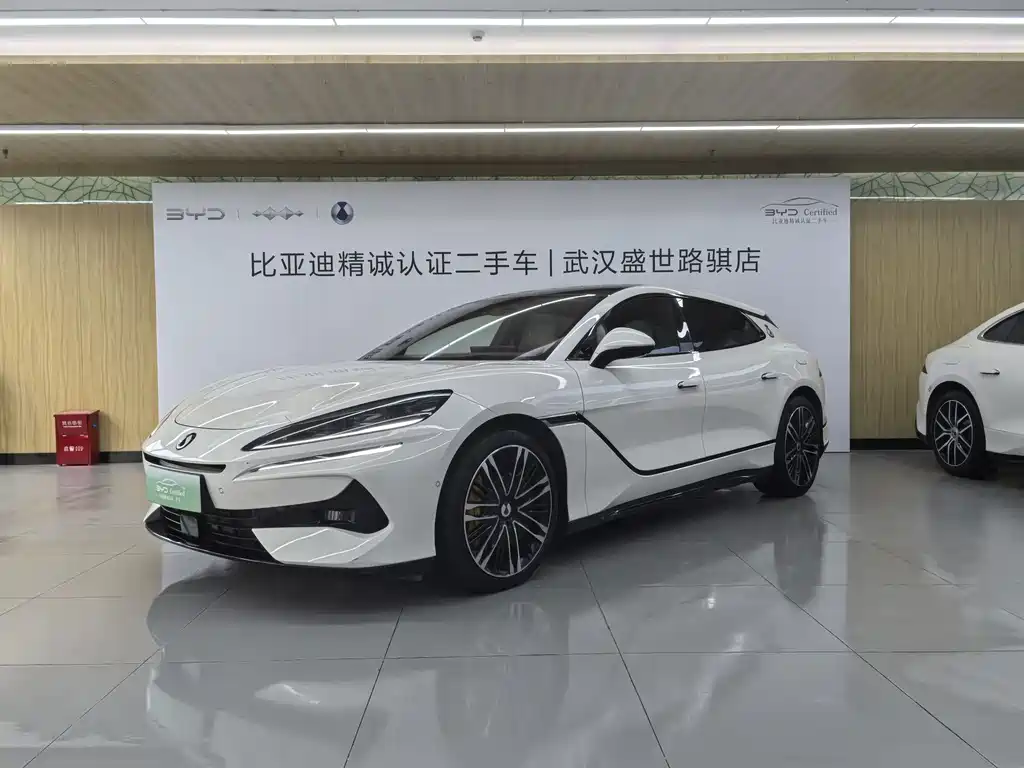 Denza Denza Z9GT 2024