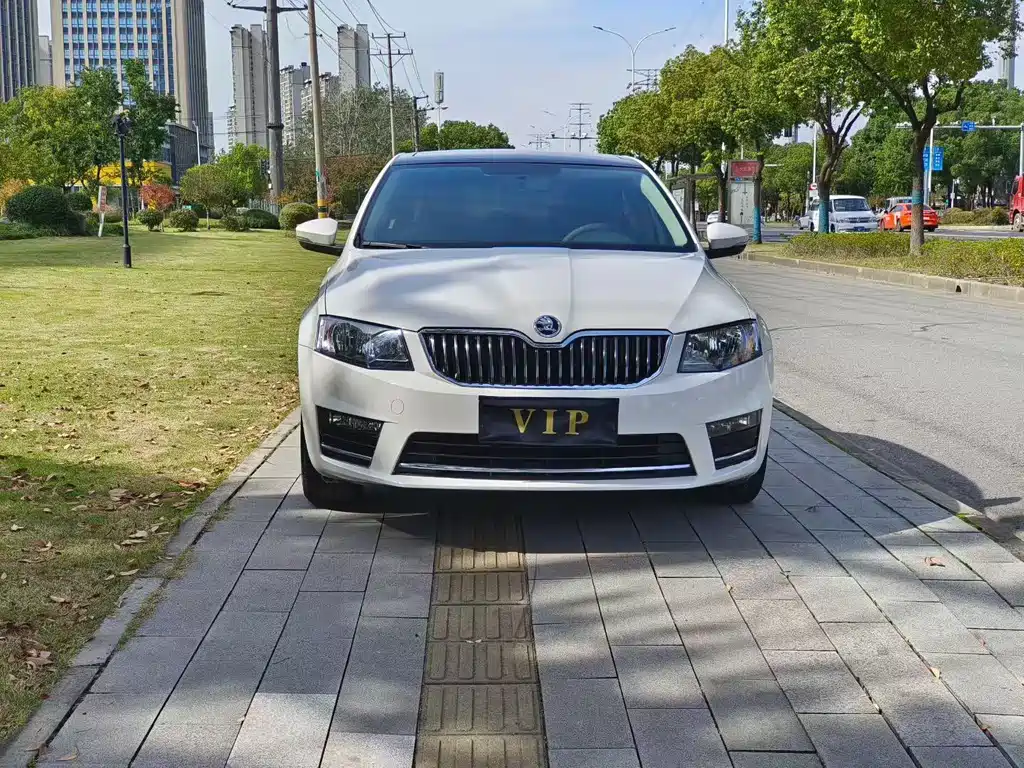 SKODA OCTAVIA