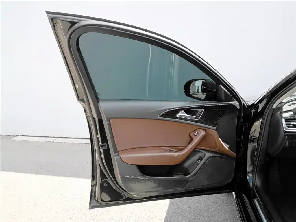 Audi A6L — миниатюра 7