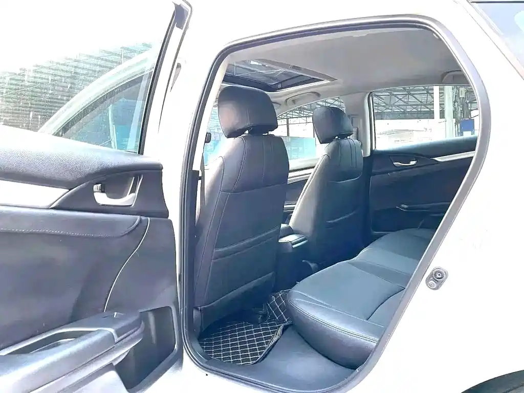 Honda Civic — миниатюра 11