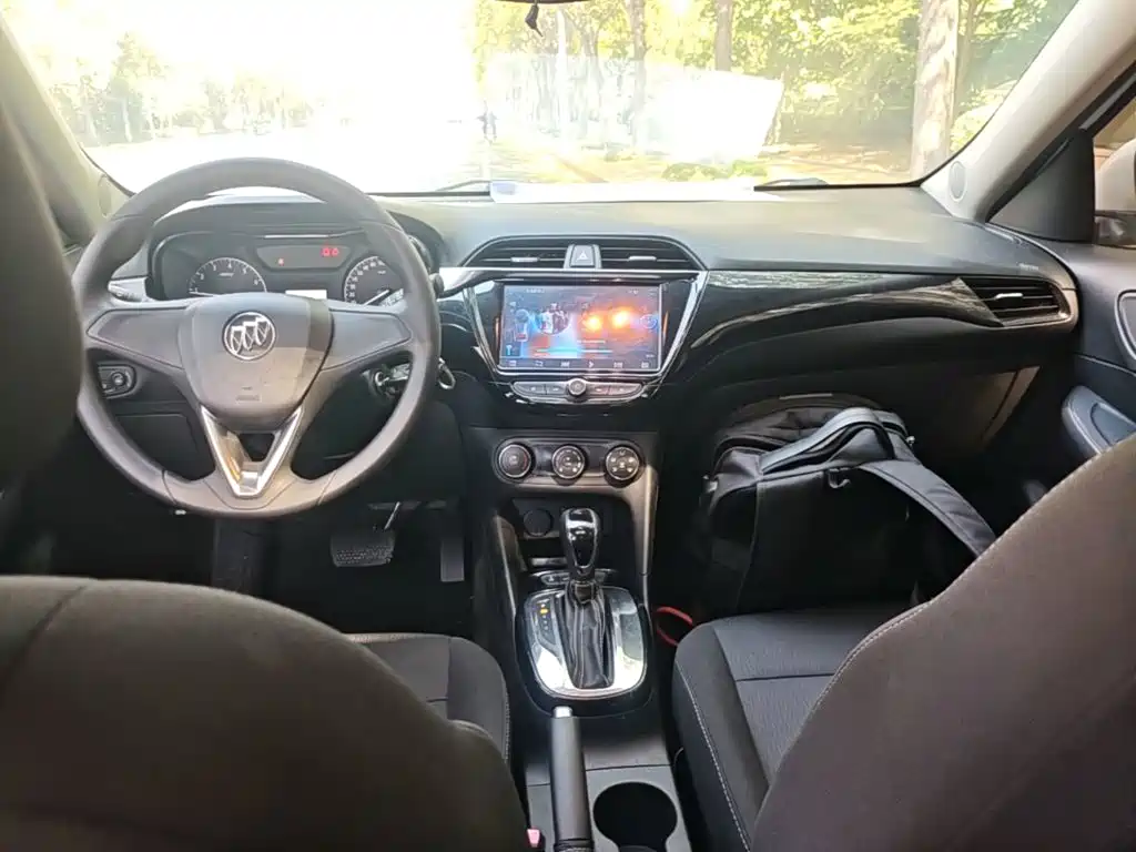 Buick Excelle — миниатюра 10