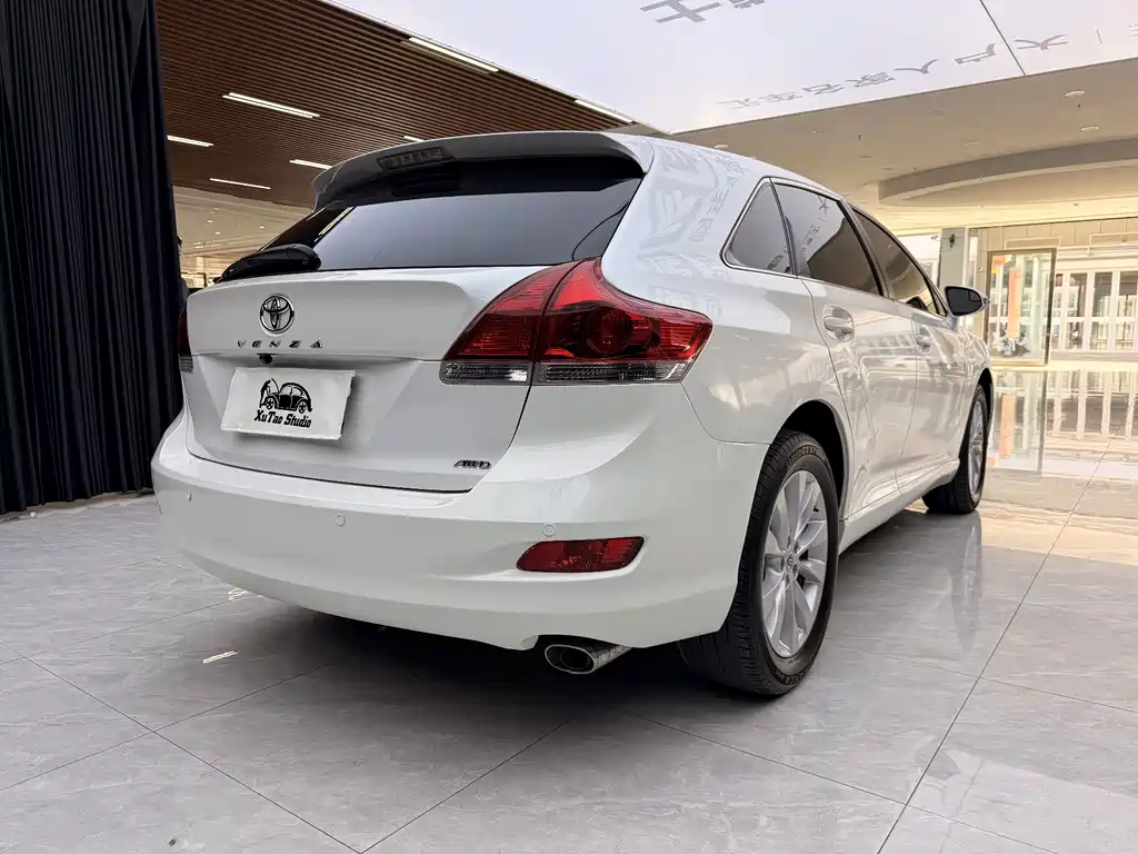 Toyota Venza (Import) — миниатюра 4