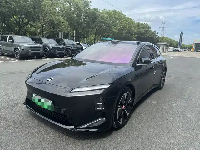 2025 Nio ET5