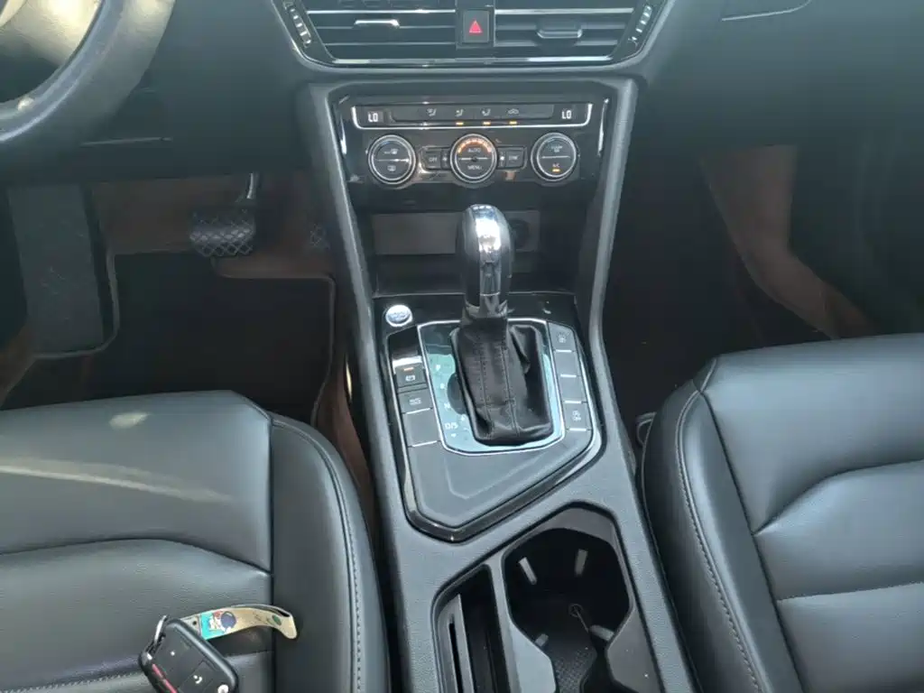 Volkswagen Tharu — миниатюра 14