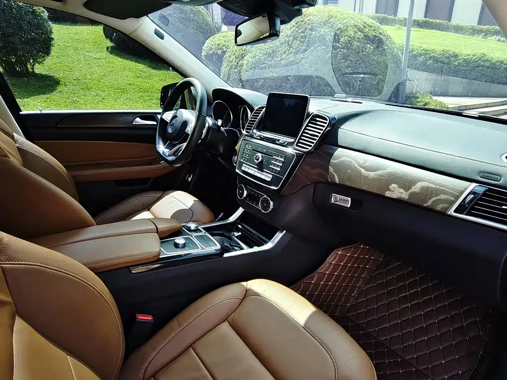 Mercedes-Benz GLE AMG — миниатюра 22