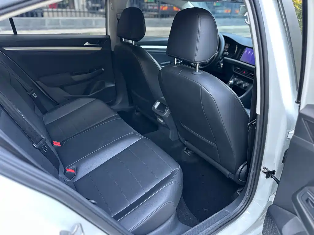 Volkswagen Bora — миниатюра 15