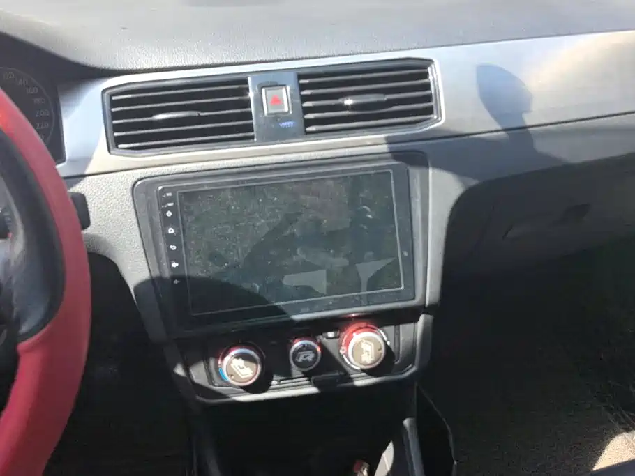 Volkswagen Santana — миниатюра 13