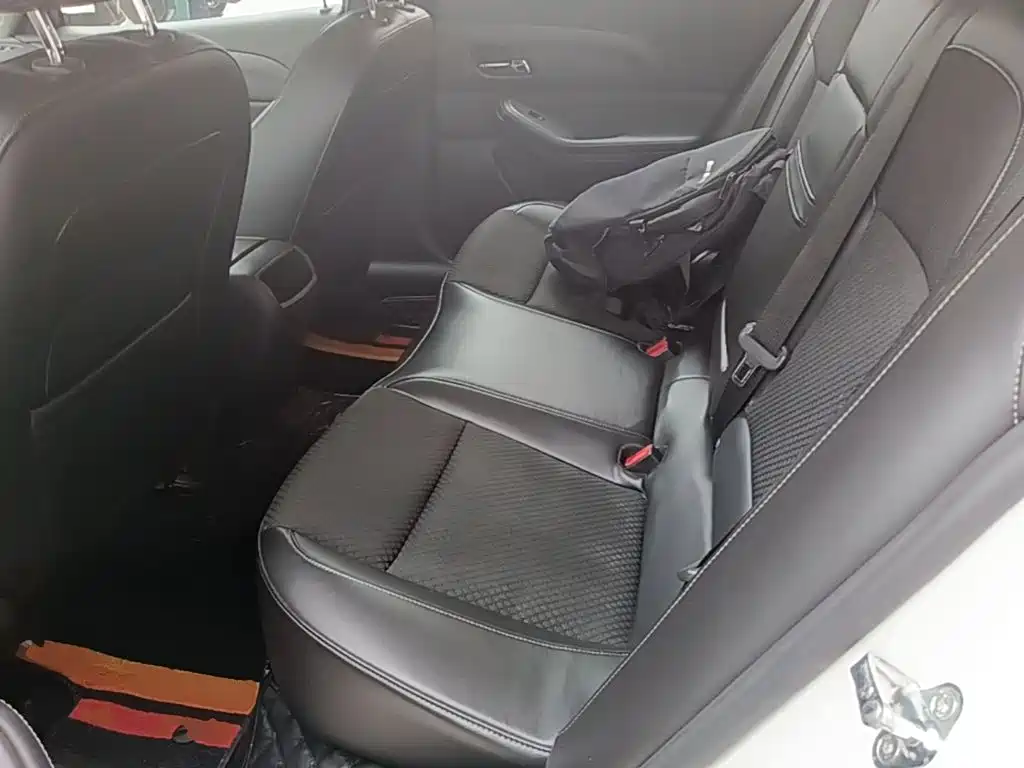 Chevrolet Malibu — миниатюра 17