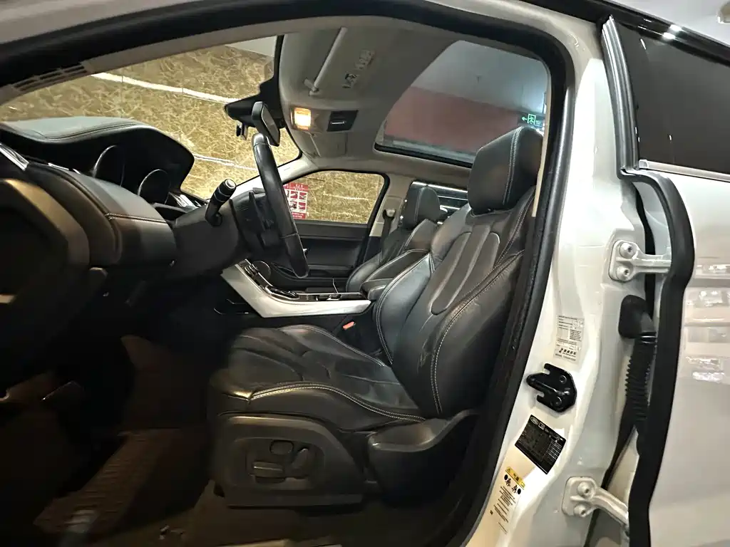 Land Rover Evoque (Import) — миниатюра 15