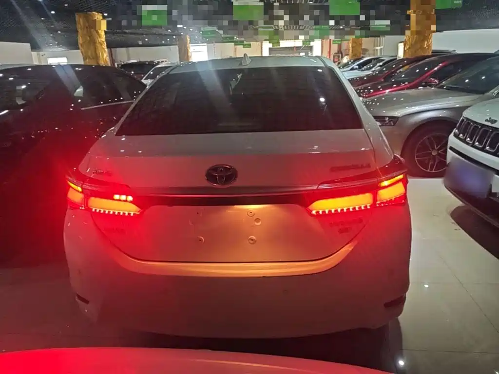 Toyota Corolla — миниатюра 6