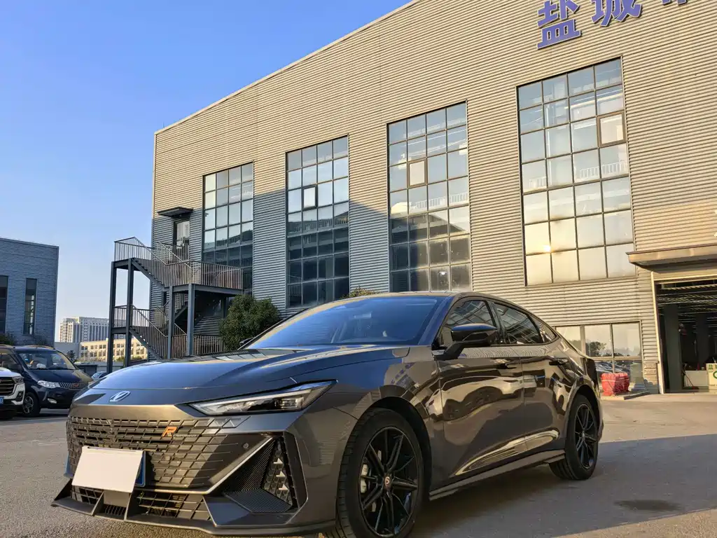 Changan UNI-V 2024