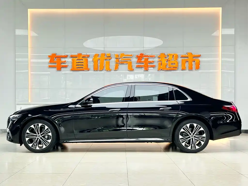 Mercedes-Benz E-Class — миниатюра 4