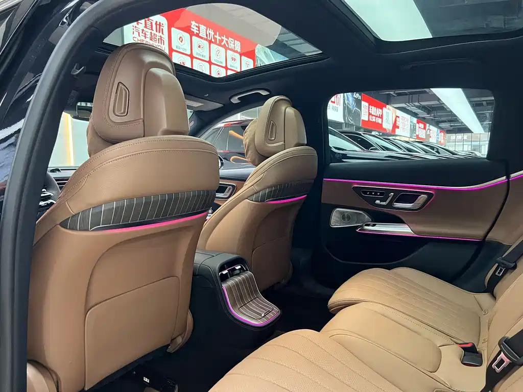 Mercedes-Benz E-Class — миниатюра 11