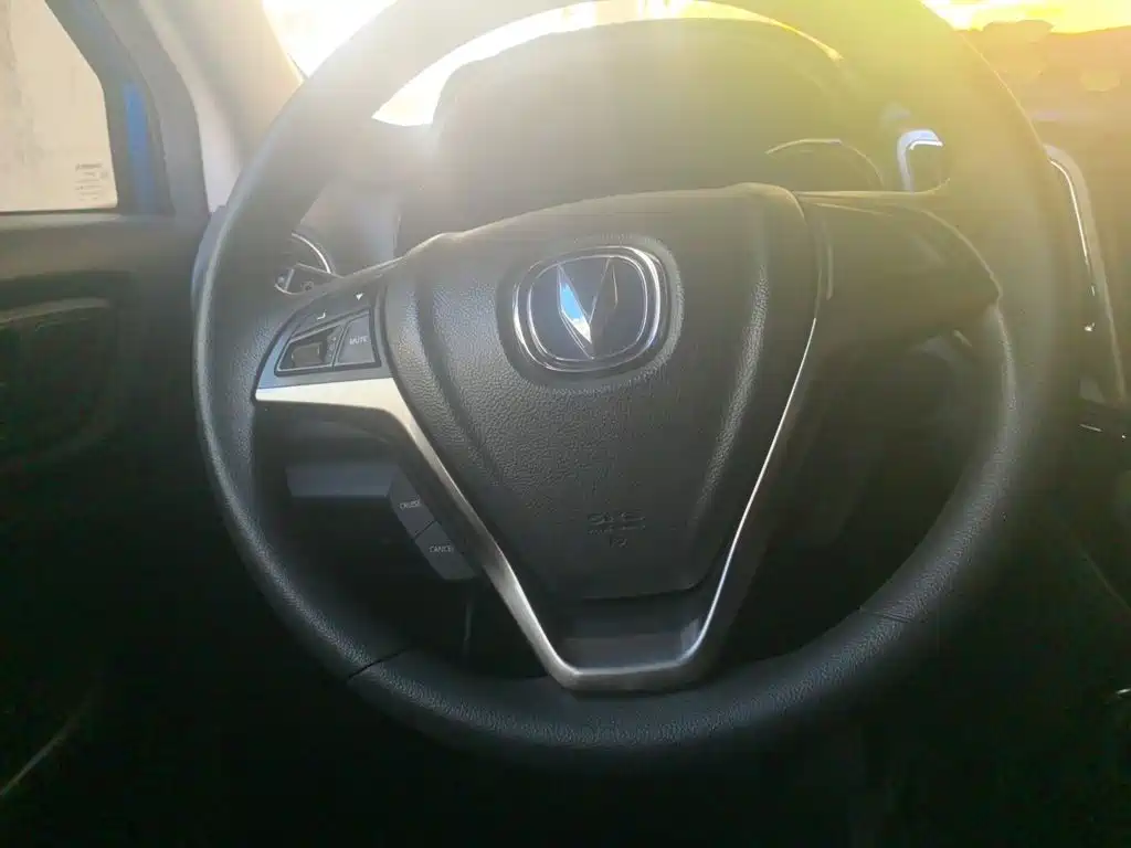 Changan CS15 — миниатюра 7