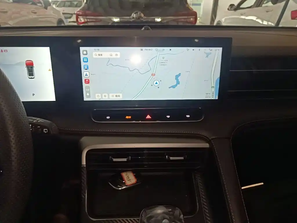 Roewe RX5 — миниатюра 13