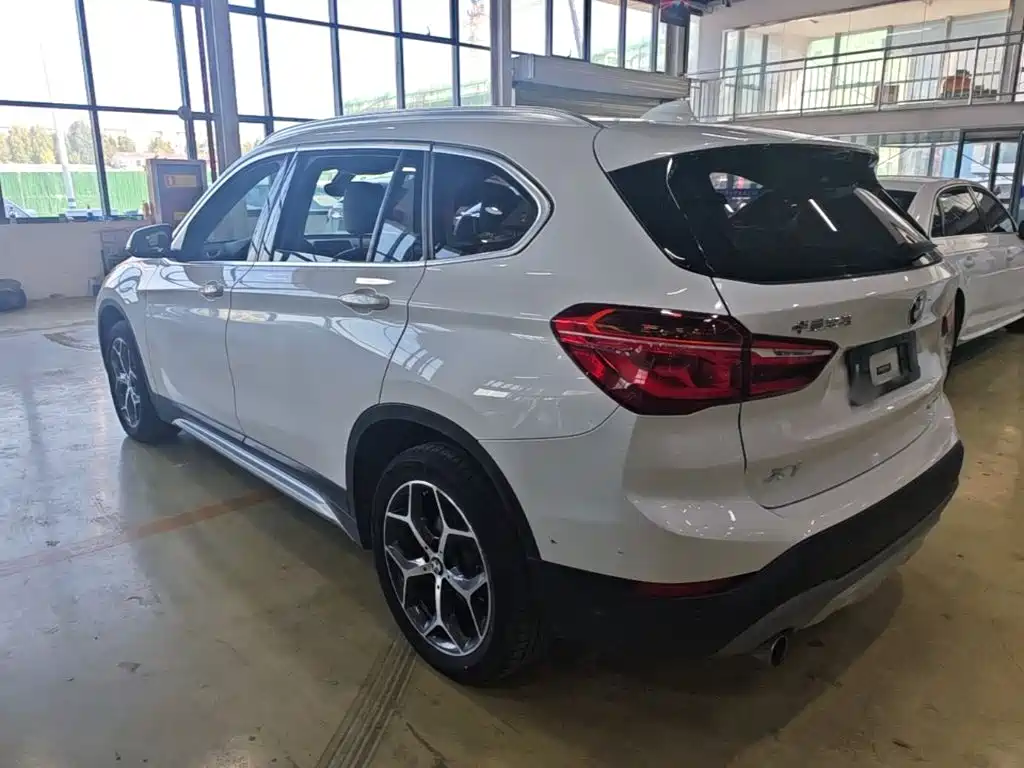 BMW X1 — миниатюра 5