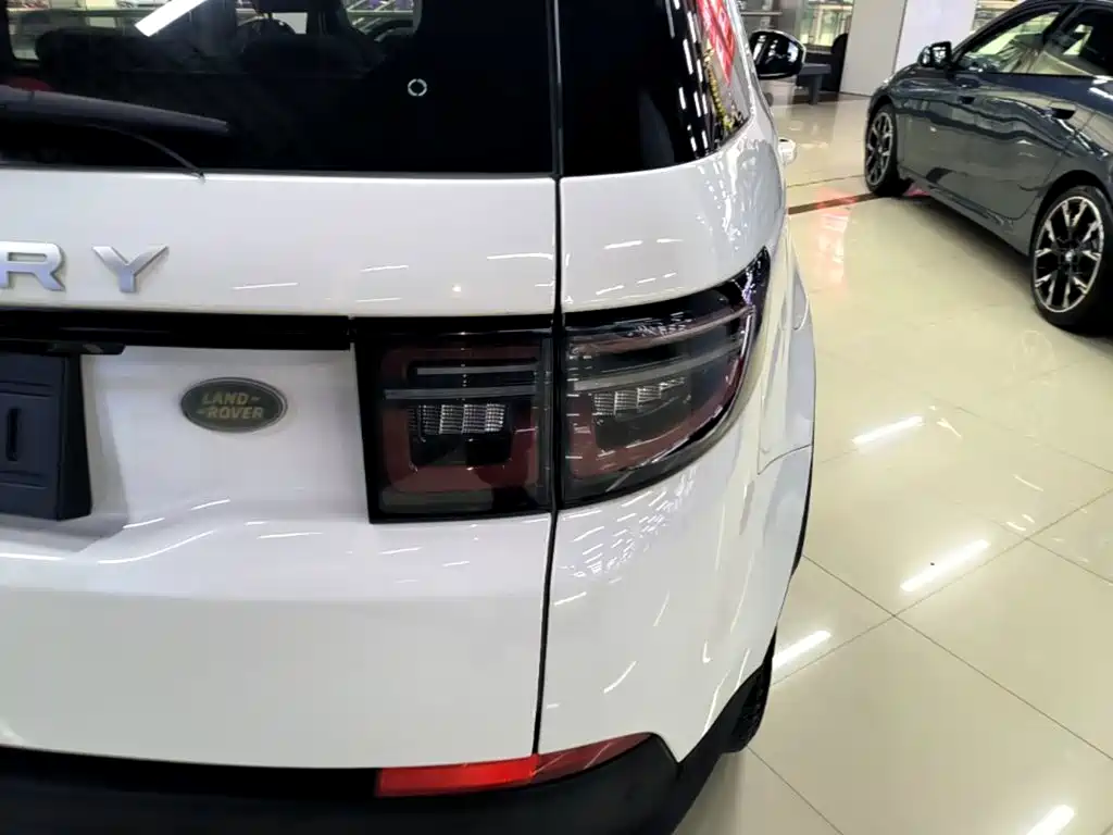 Land Rover Discovery Sport — миниатюра 8
