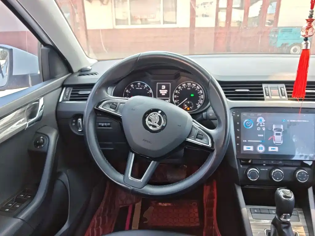 Skoda Octavia — миниатюра 11