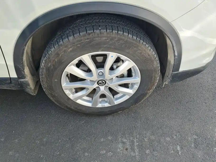 Nissan X-Trail — миниатюра 6