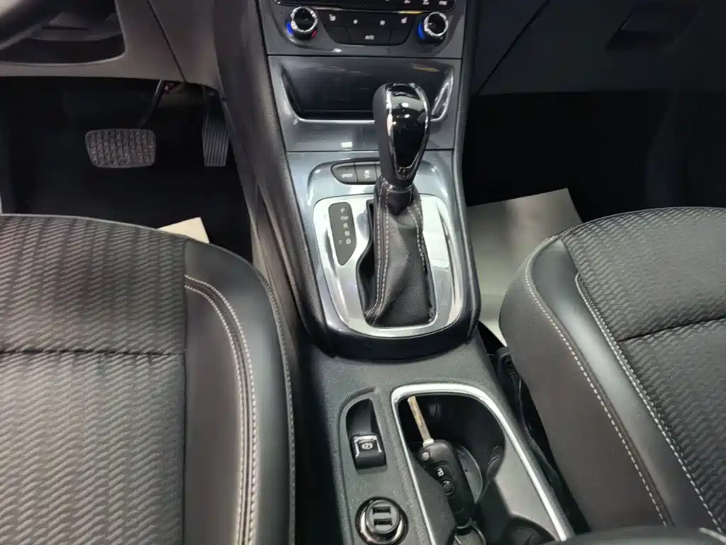 Buick Verano — миниатюра 14
