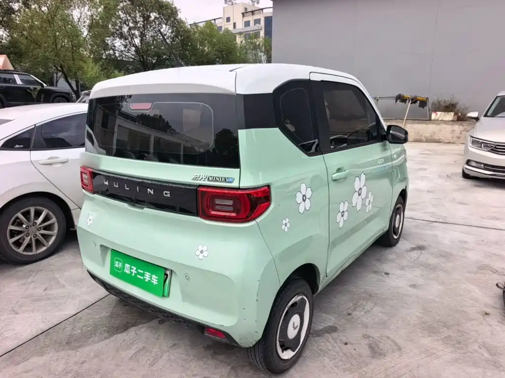 Wuling MINIEV — миниатюра 7