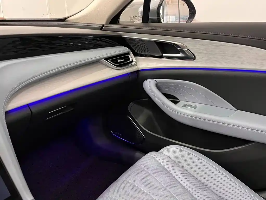 Hongqi Hongqi H5 PHEV — миниатюра 12
