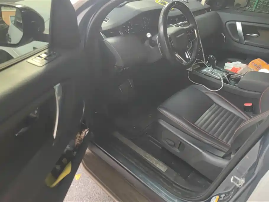 LAND ROVER DISCOVER SPORTS