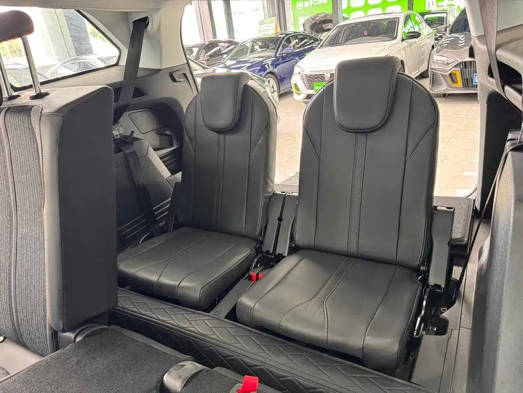 Peugeot 5008 — миниатюра 19