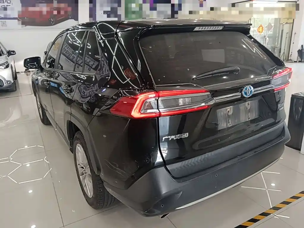 Toyota Wildlander — миниатюра 5