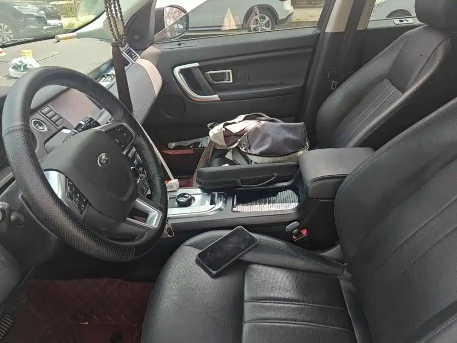 Land Rover Discovery Sport — миниатюра 12
