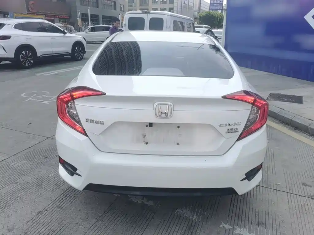 Honda Civic — миниатюра 6