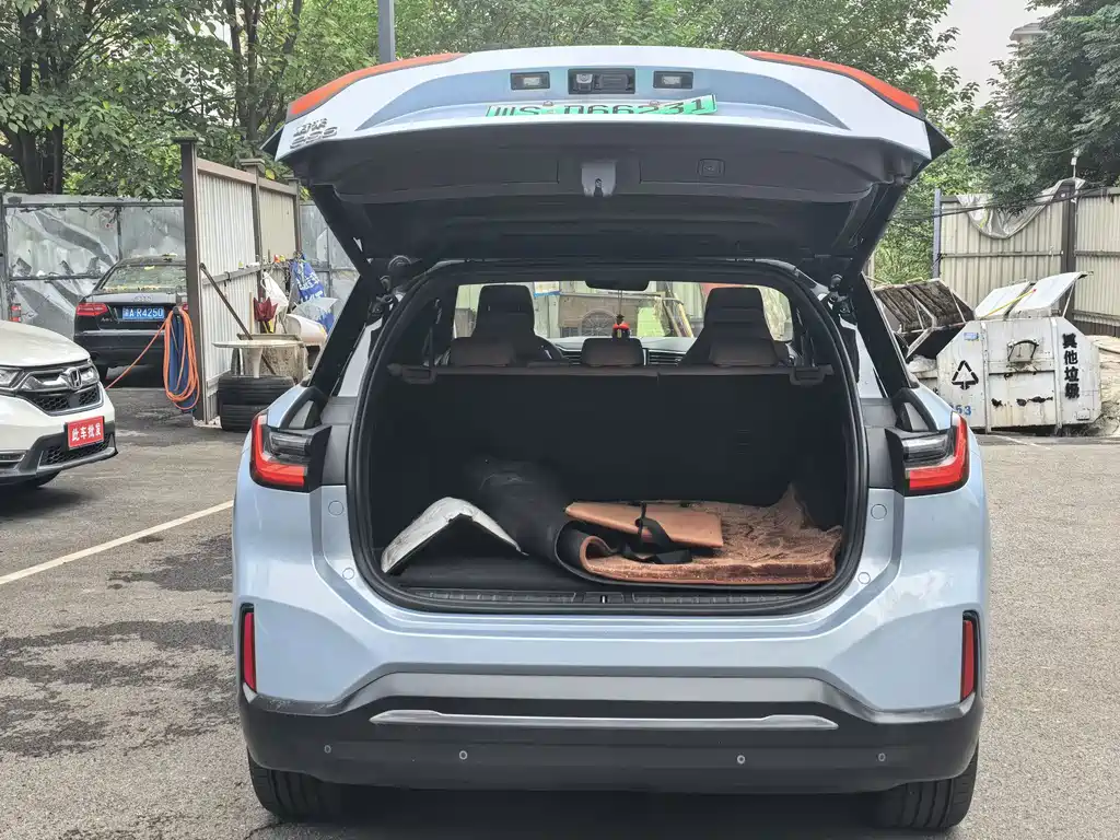 NIO ES6 — миниатюра 9